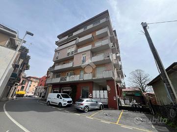 4 LOCALI A SARZANA