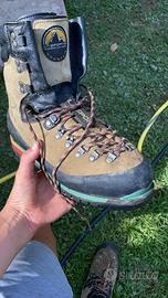 Scarponi Nepal usati poco