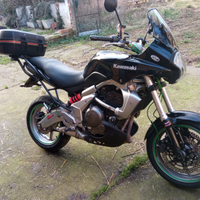 Kawasaki versis 650