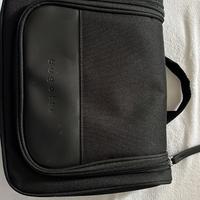 Necessaire da viaggio Bugatti con gancio