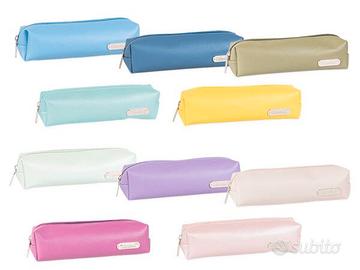 "Astuccio portapenne Oops!"