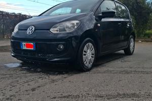 VW UP! 1.0 benzina 5porte "Full black"