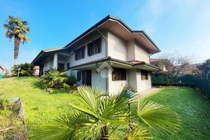 Villa singola a peschiera borromeo