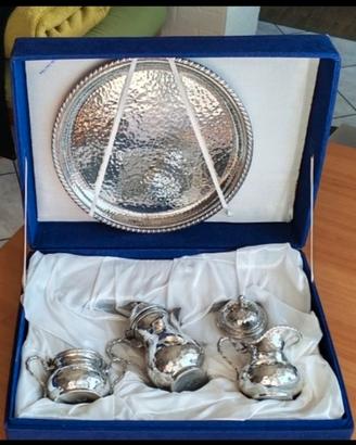 Servizio da tè/caffè in Peltro 95% martellato