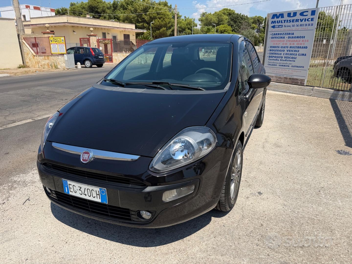 Fiat Grande Punto 2011 photo 3