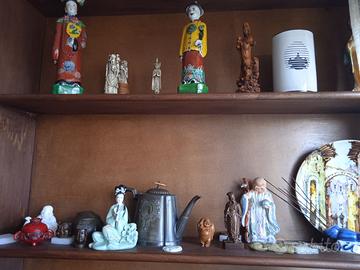 OGGETTISTICA DI VARIO GENERE E DIVERSI VALORI