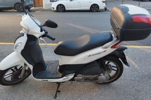 SYM Symphony 151 del 2015 colore bianco 
