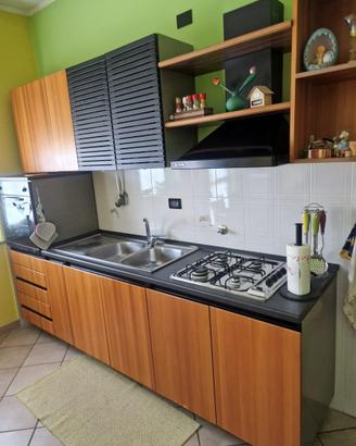 Cucina componibile in legno