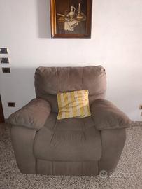 poltrona elettrica perfettamente funzionante 