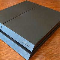 Playstation 4 con più di 100 giochi