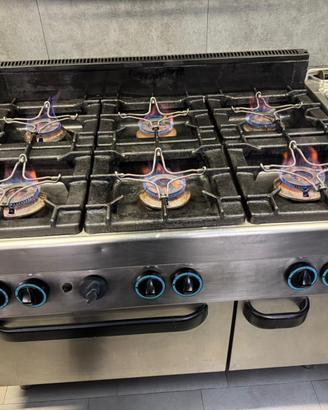 cucina 6 fuochi linea 90 con forno a casa