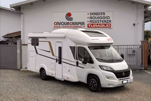 Eura Mobil 4 posti ex noleggio con grande risparmi