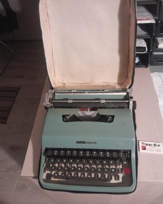 macchina da scrivere olivetti