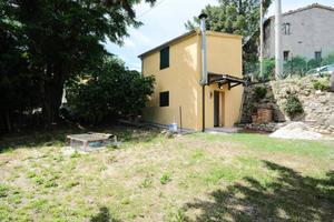 Casa indipendente di 229 m² con più di 5 locali e 