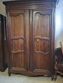 Armadio della metà 700,epoca Luigi xv ,in noce mas