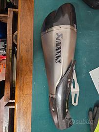 scarico akrapovic 