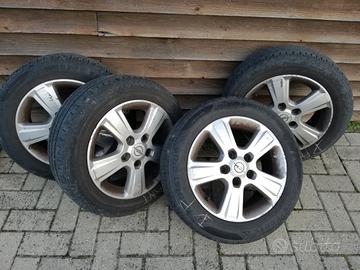 Cerchi in lega piu' gomme da 185/60/15