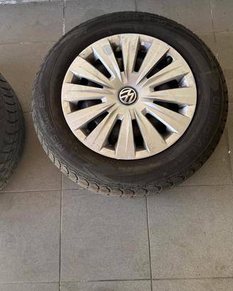4 Gomme Invernali VW 185/65 R15 + Cerchi
