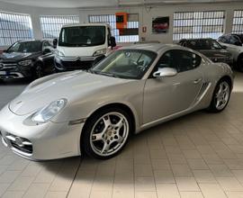 Porsche Cayman 2.7