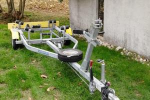 Rimorchio porta barche SACAR 450kg
