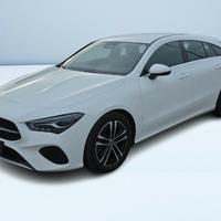 Mercedes CLA Shooting Brake 180 d Advanced auto