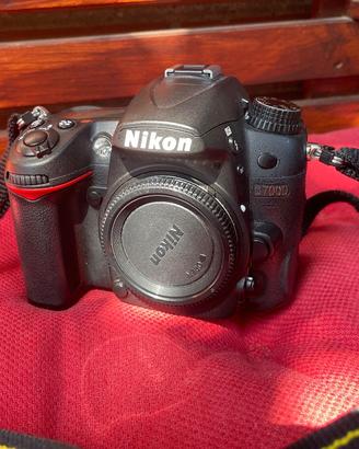 Nikon D7000 - AF-S DX Nikkor 18-105