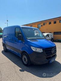 0698 FURGONE MERCEDES SPRINTER 2020