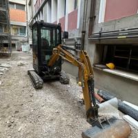 Escavatore per scavi e demolizioni