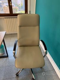 Poltrona Direzionale Ecopelle Beige Cromata