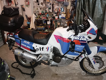 Africa twin 750 rd 04