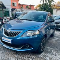 Lancia Ypsilon 1.0 FireFly S&S Hybrid Ecochic Gold