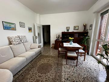 Luminoso appartamento a Barzago (LC)