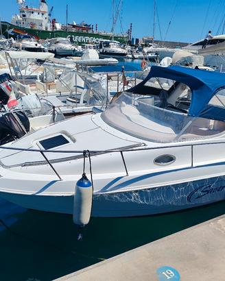 barca saver 690 cabin