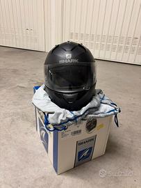 Casco Shark