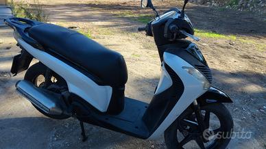 Honda Sh 125 isport 2011