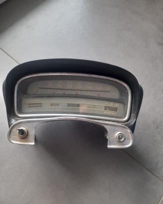 contachilometri auto d'epoca fiat