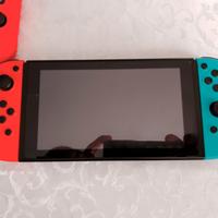 NINTENDO SWITCH COMPLETA DI ACCESSORI E GIOCHI 