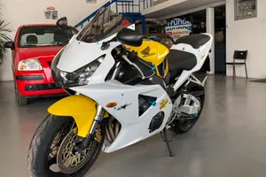 Honda CBR 954 RR fireblade