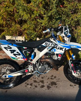 Suzuki Valenti 50cc elaborato