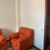 Divano tre posti e poltrona