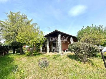 VOLPIANO VILLA BIFAMILIARE E GIARDINO ESCLUSIVO.