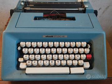 macchina da scrivere  OLIVETTI 