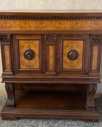 Credenza alta a 2 ante fine 800 neorinascimentale