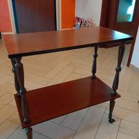 Tavolino VINTAGE in legno con ruote