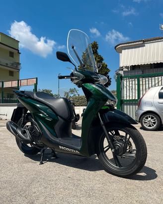 Honda SH 150 vetro