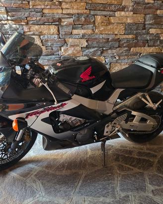 Honda CBR929RR Fireblade - da restaurare
