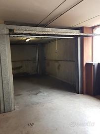 Box grande per un auto+moto