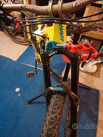 MTB  giant reign  