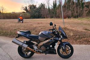 Aprilia Tuono/Rsv  1000 Figther