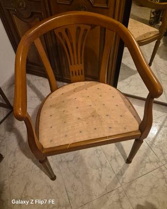 Poltroncina in legno 